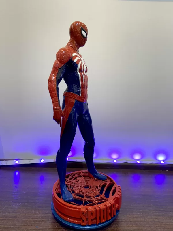 Escultura do Homem Aranha com traje do jogo de PS4 em Impressão 3D - Detalhes Incríveis e Qualidade Duradoura - Imagem 6