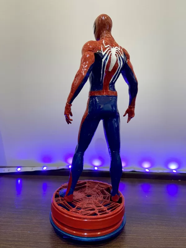 Escultura do Homem Aranha com traje do jogo de PS4 em Impressão 3D - Detalhes Incríveis e Qualidade Duradoura - Imagem 5