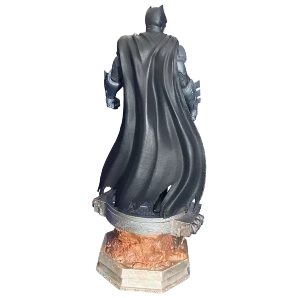 Escultura Batman Dark Knight com 35 ou 17,5 cm - Imagem 4