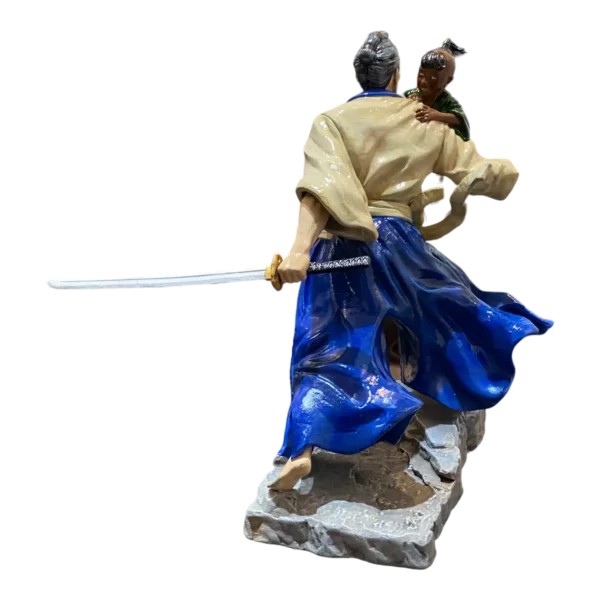 Escultura do Samurai Lobo Solitário com 16 ou 21 cm - Imagem 4