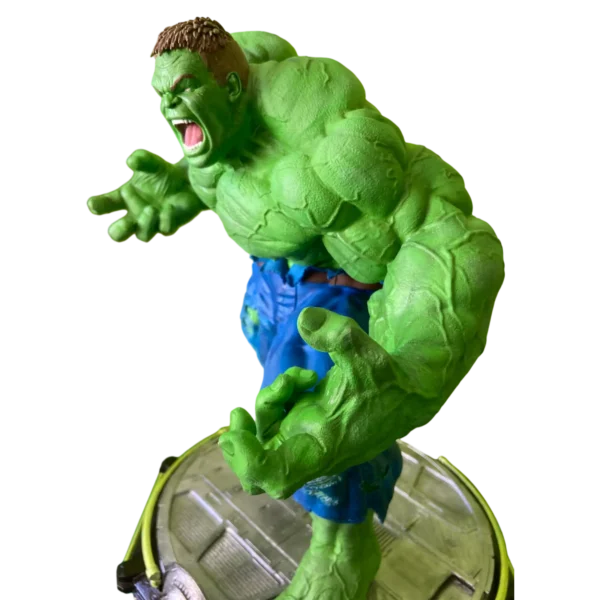 Escultura do Incrível Hulk com detalhes Incríveis e qualidade Surpreendente! (Escala 1/6 - 22 cm) - Imagem 2